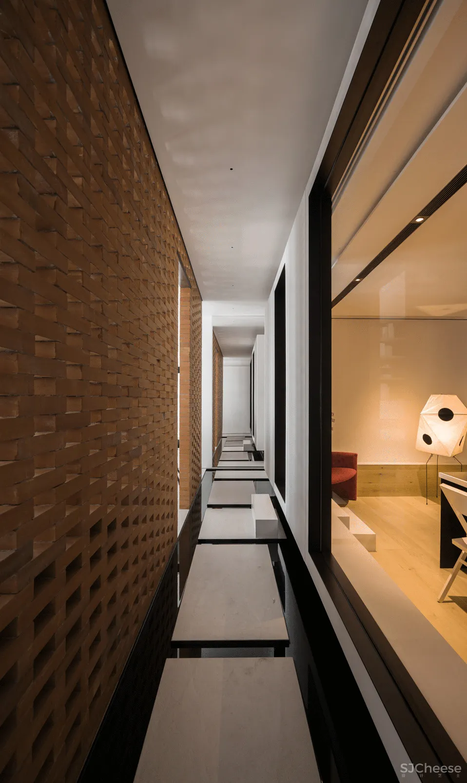 FF STUDIO:红墙之下,“度假式”办公空间