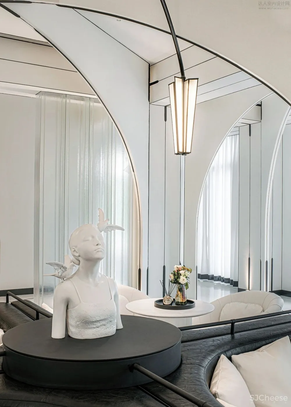 永恒的优雅—摩登线条勾勒魅力空间