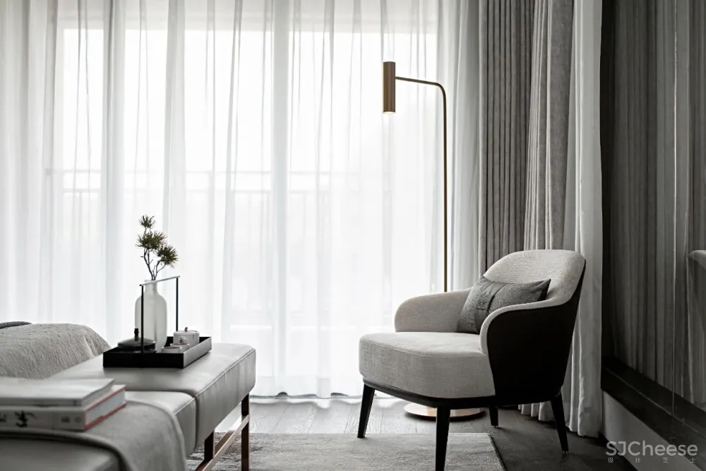 挑空现代简约里的小新中式!