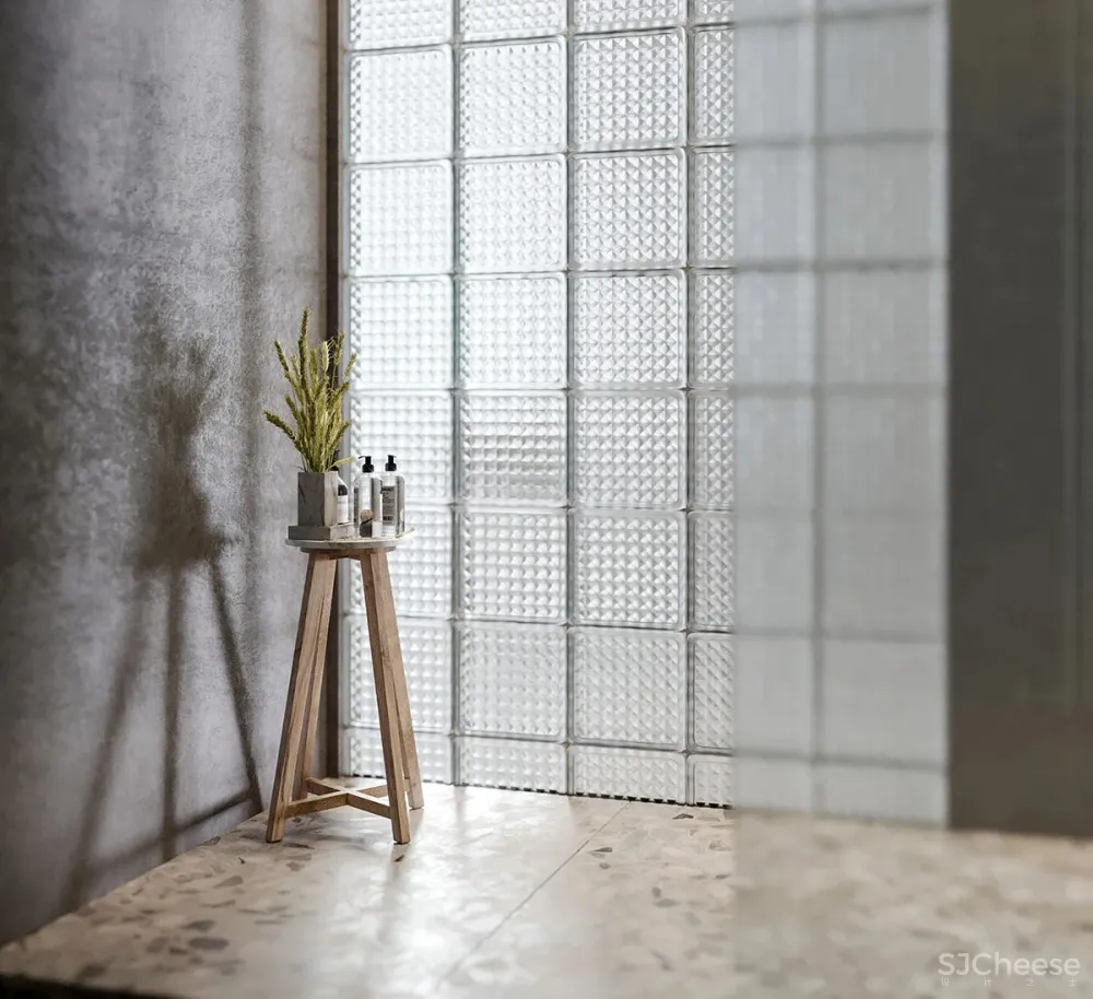 占地25.6,“绝处求生”的小空间如此晶莹剔透,让人时时想要把玩