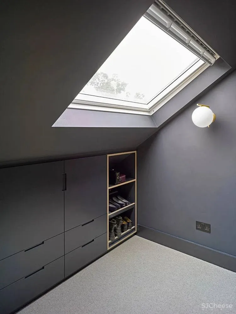 你买的顶楼比中层都贵?我觉得不亏......