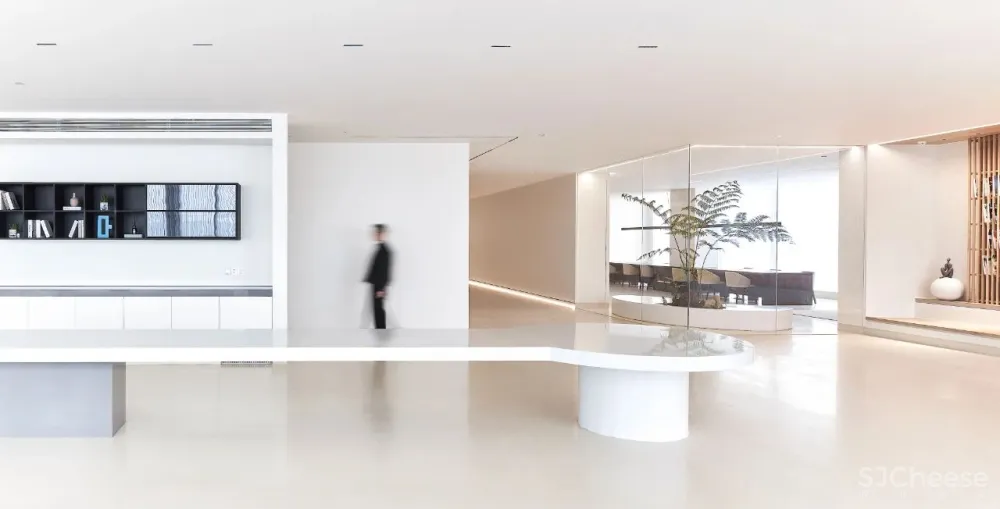 拾一设计:360°环绕式空间,营造简约的未来质感