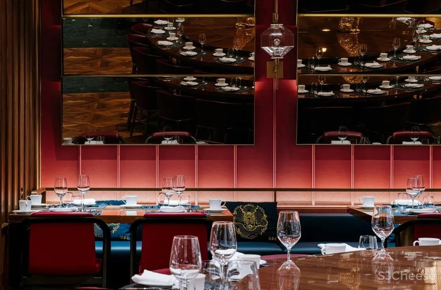 古鲁奇新作 全球首家5D餐厅,全聚德温哥华店