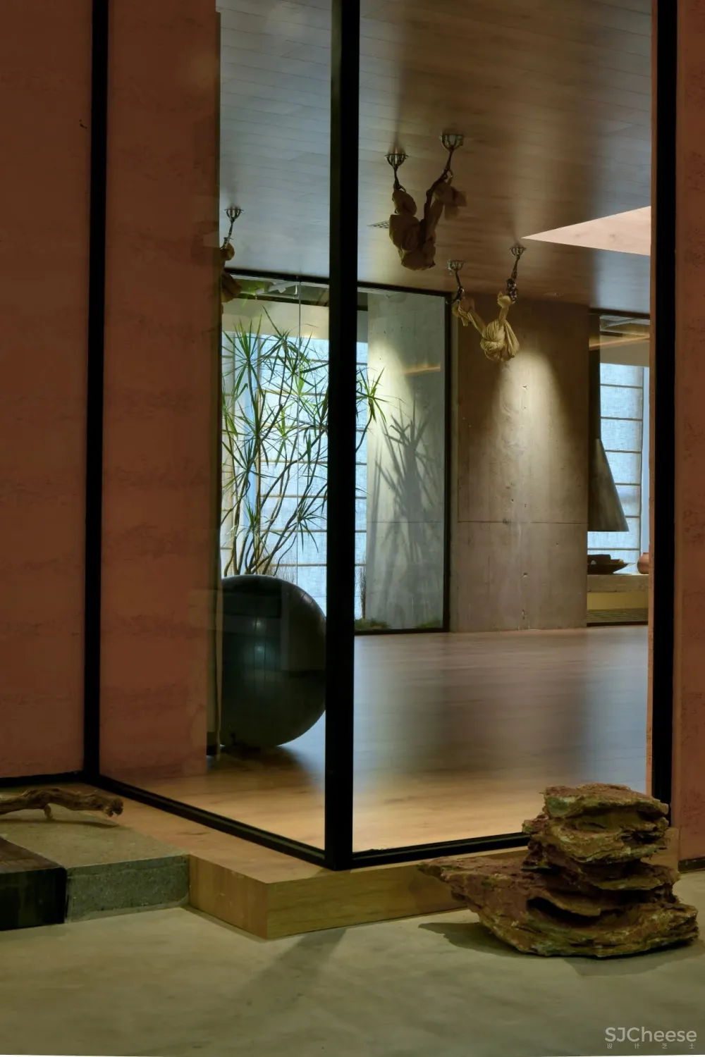 HOOOLD空间设计:愈创木瑜伽 城市边界!