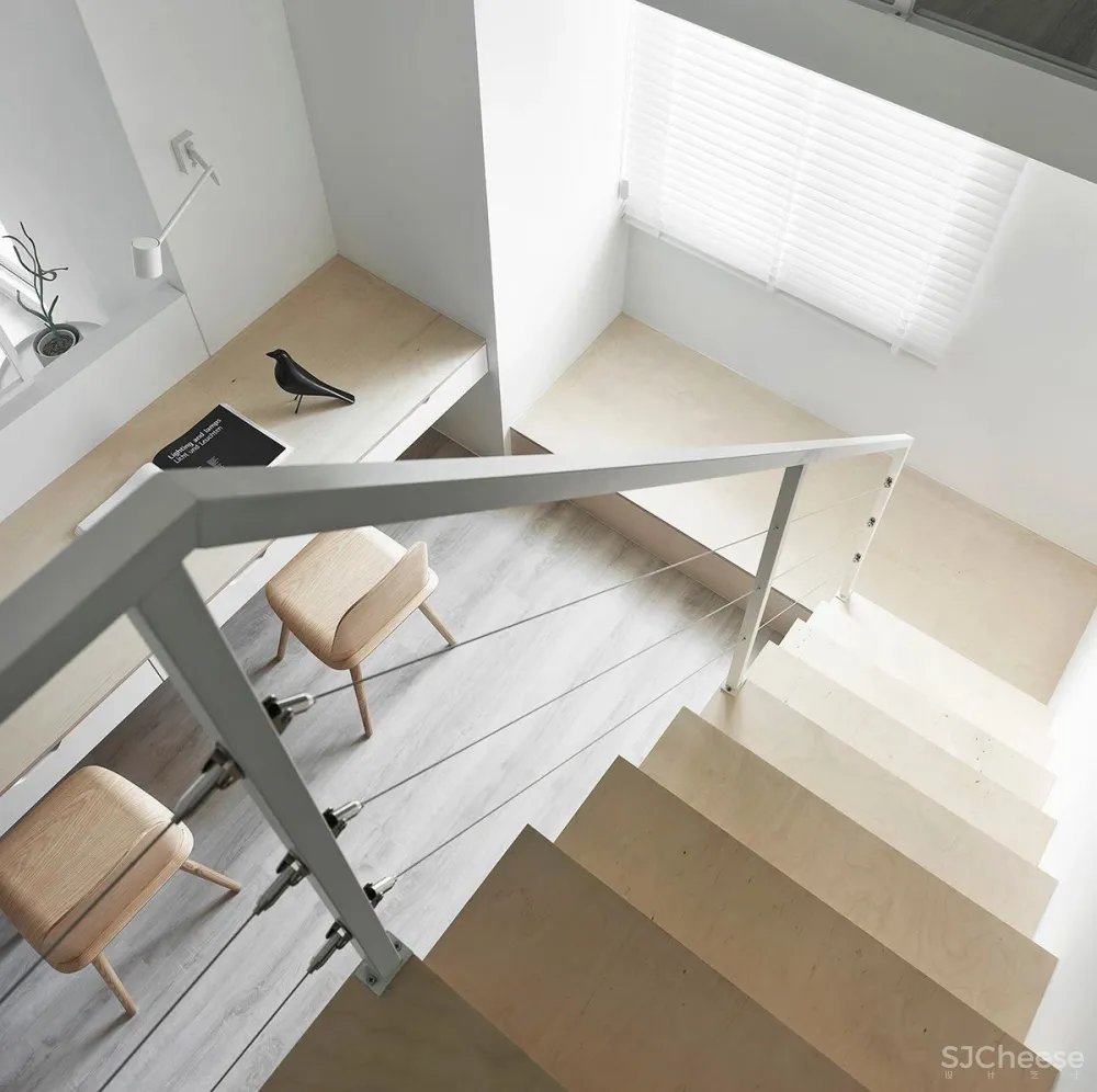 148㎡住一家四口,纯白墙面 桦木层板,打造自然无拘的家