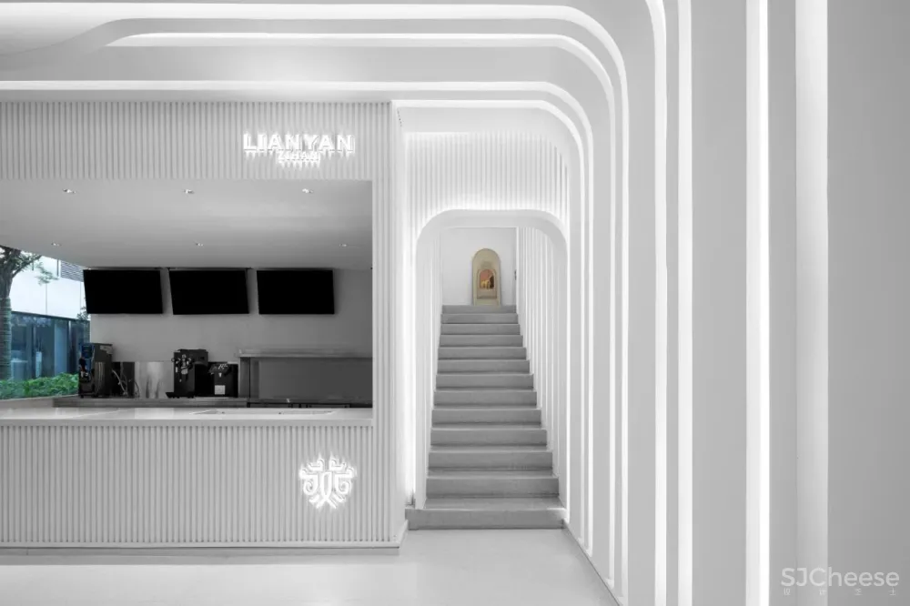 80㎡“鸟巢”概念店,网红门面的极简趣味!