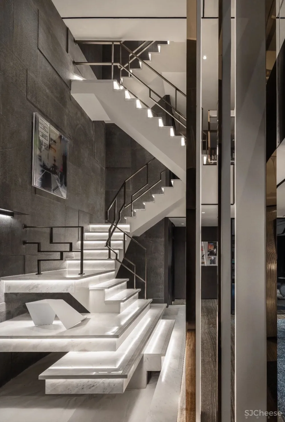 400m²“超美学”叠拼样板间,解密奢华墅作之空间狂想!