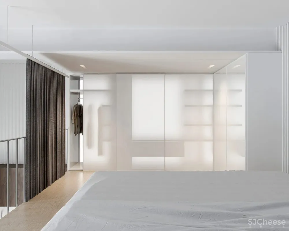 占地25.6,“绝处求生”的小空间如此晶莹剔透,让人时时想要把玩