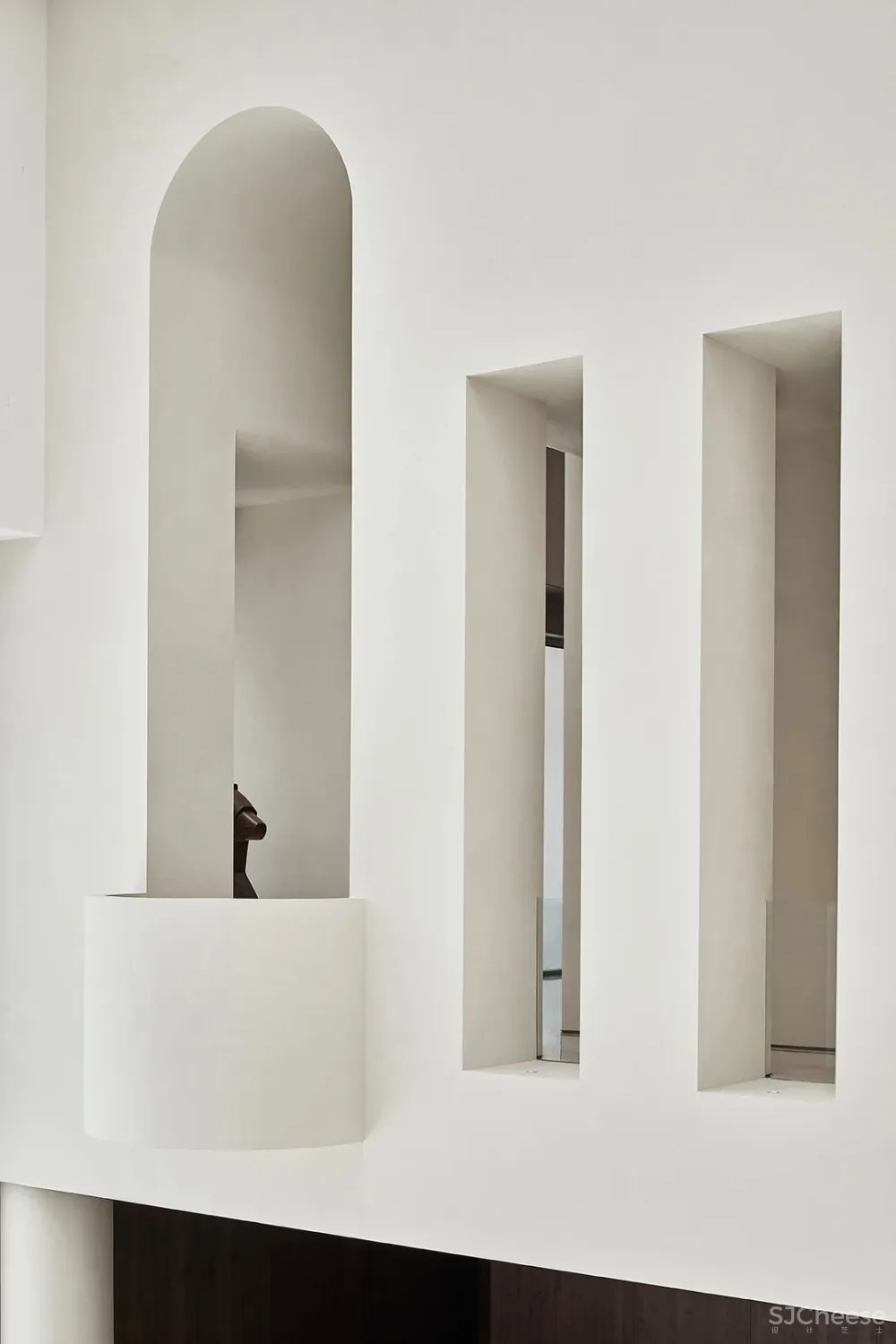 G ART 集艾：反潮流的白，探寻纯粹极简的艺术灵性