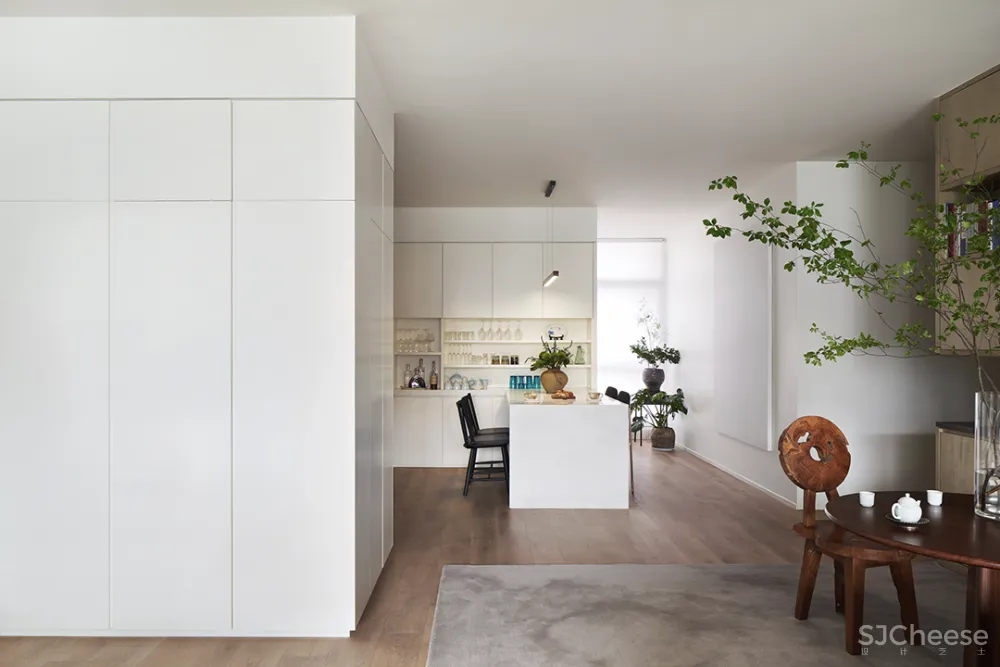 ACE 谢 辉:成都 260m² 极简私宅,心安即归处