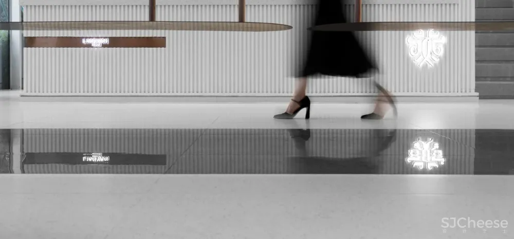 80㎡“鸟巢”概念店,网红门面的极简趣味!