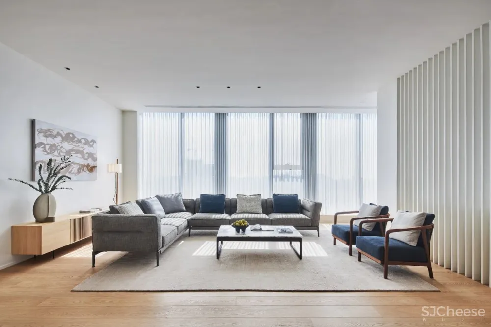 拾一设计:360°环绕式空间,营造简约的未来质感