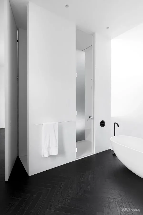 有色彩洁癖的设计师，设计的家居是什么样的？