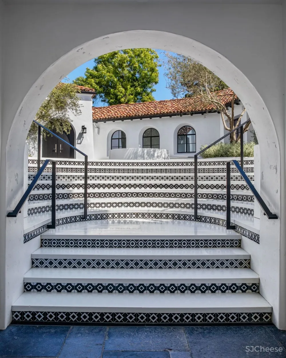 Inside Hitmaker Ryan Murphys Serene NYC and L.A. Homes