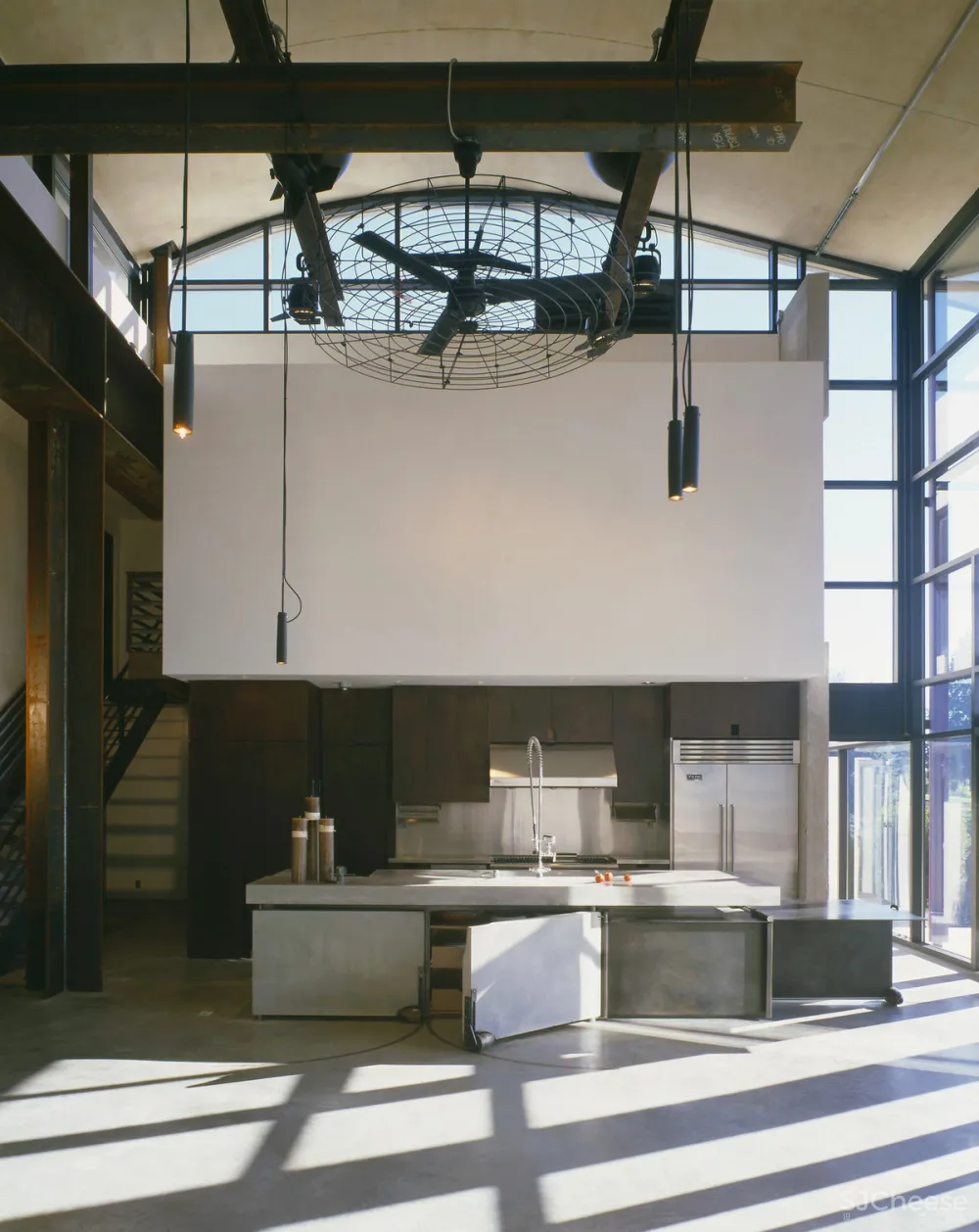 他设计的10栋别墅,每一个都“机关算尽”太酷了!