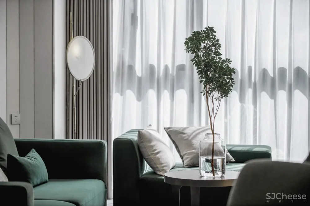 一度经纬丨香山里,在200㎡的房子里安置一座后花园