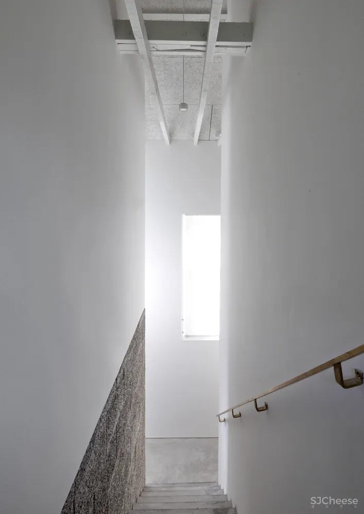 McLaren Excell-极简并不是一味地返璞归真!!