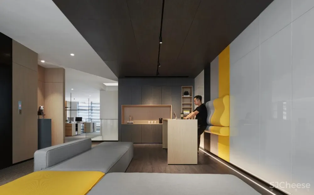 衍筑设计:构建现代别墅办公新概念