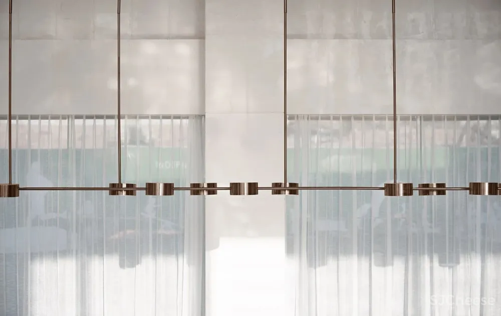 更迭、渐变、交叠，这抹光影美到窒息！