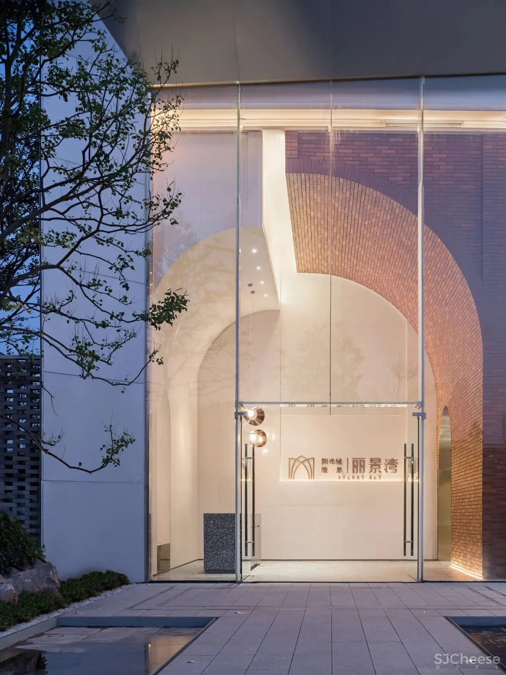 更迭、渐变、交叠，这抹光影美到窒息！