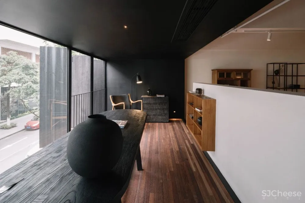 利物因：是酷到没边儿的家具馆，更是爱与自由的据点