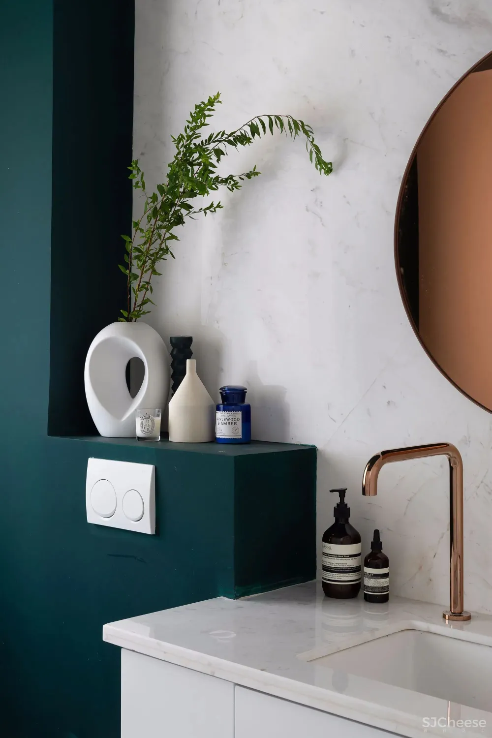 242㎡五室四卫，30种高级撞色，还有悬浮衣帽间 空中花园？！