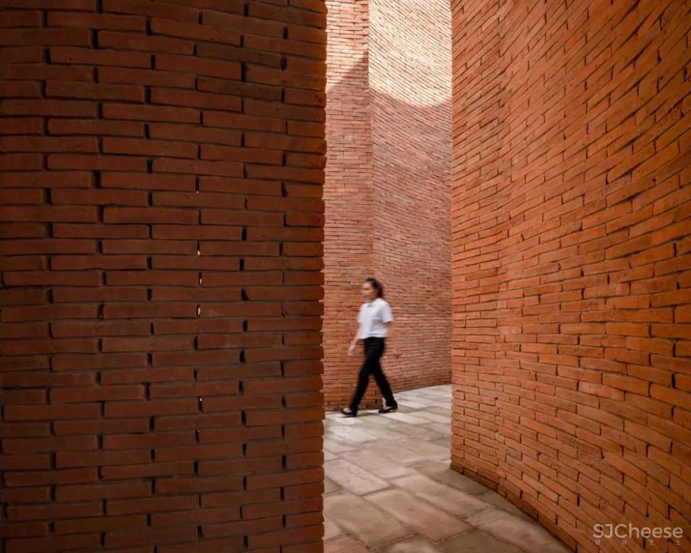 Onion-用红砖在泰国湄南河边营造的2家度假酒店!