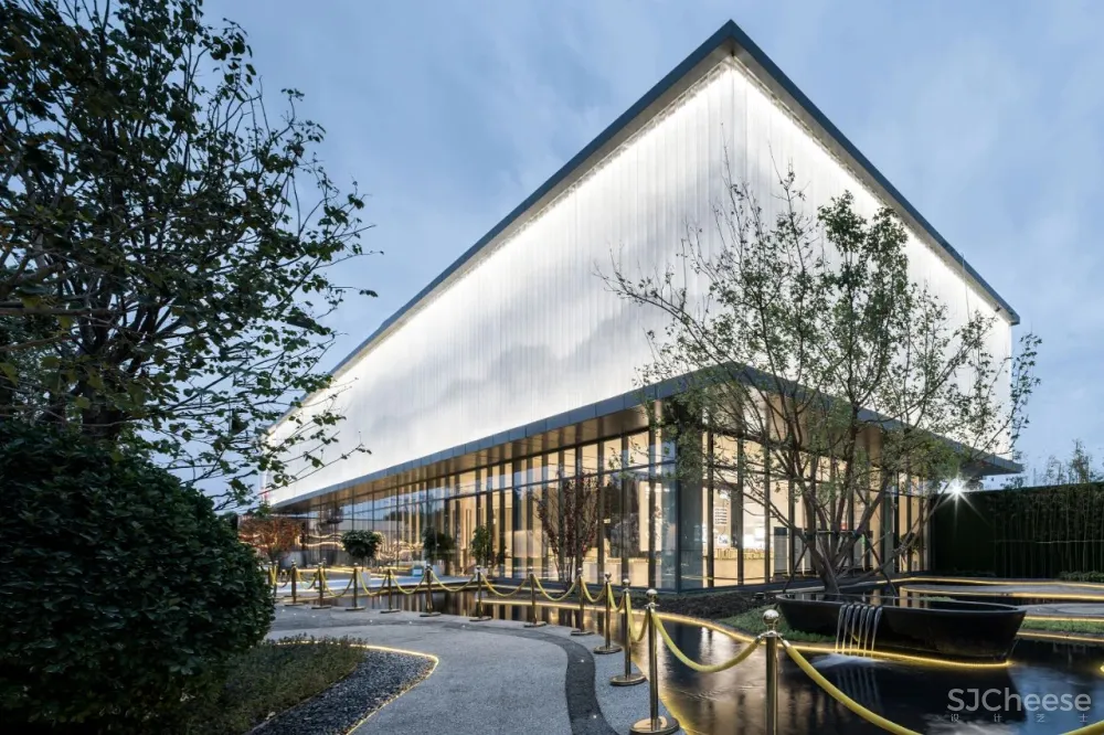 沉稳、大气、雅致,缔造经典至臻美境!