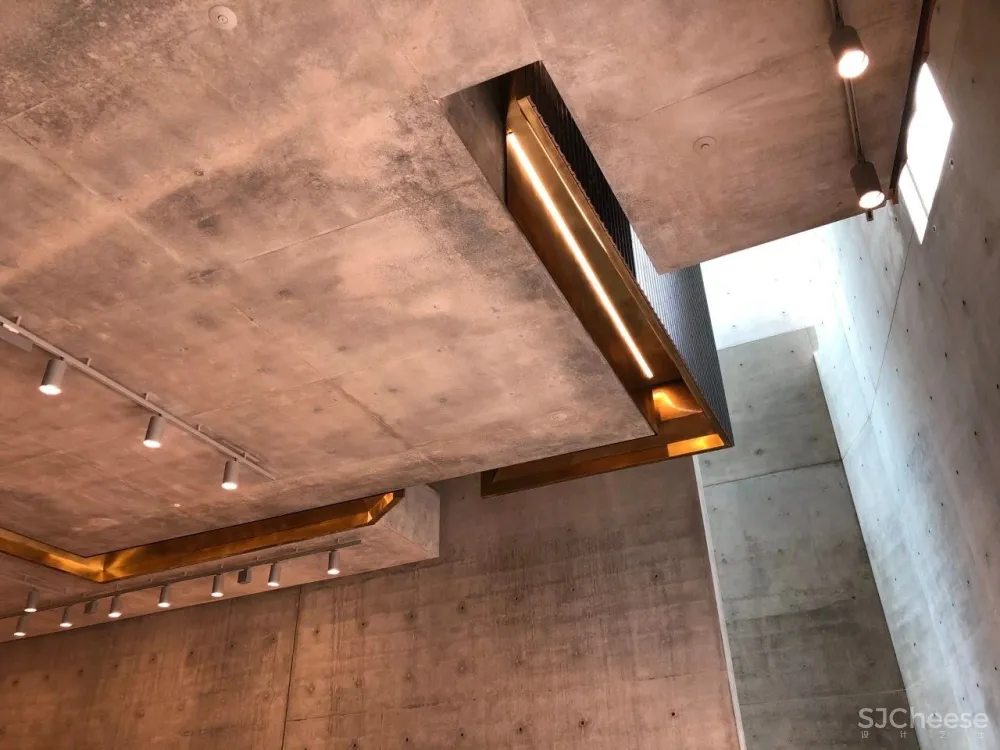 浴火重生的“凤凰美术馆”,将艺术融于建筑,太惊艳了!