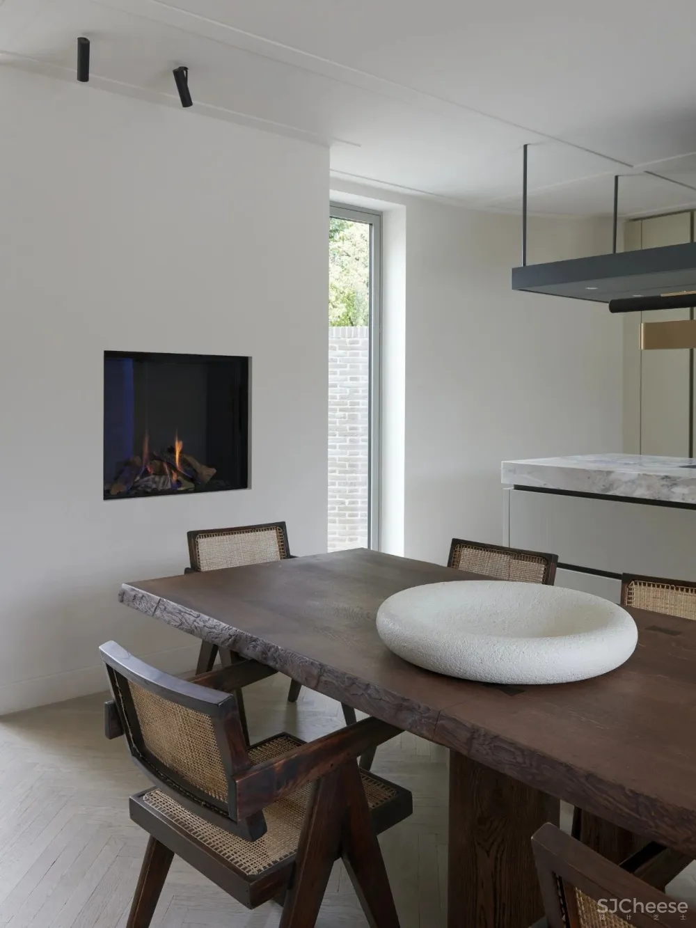 宁静素雅的氛围营造 Frame Work