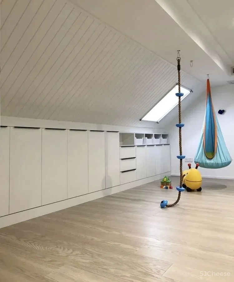 你买的顶楼比中层都贵?我觉得不亏......