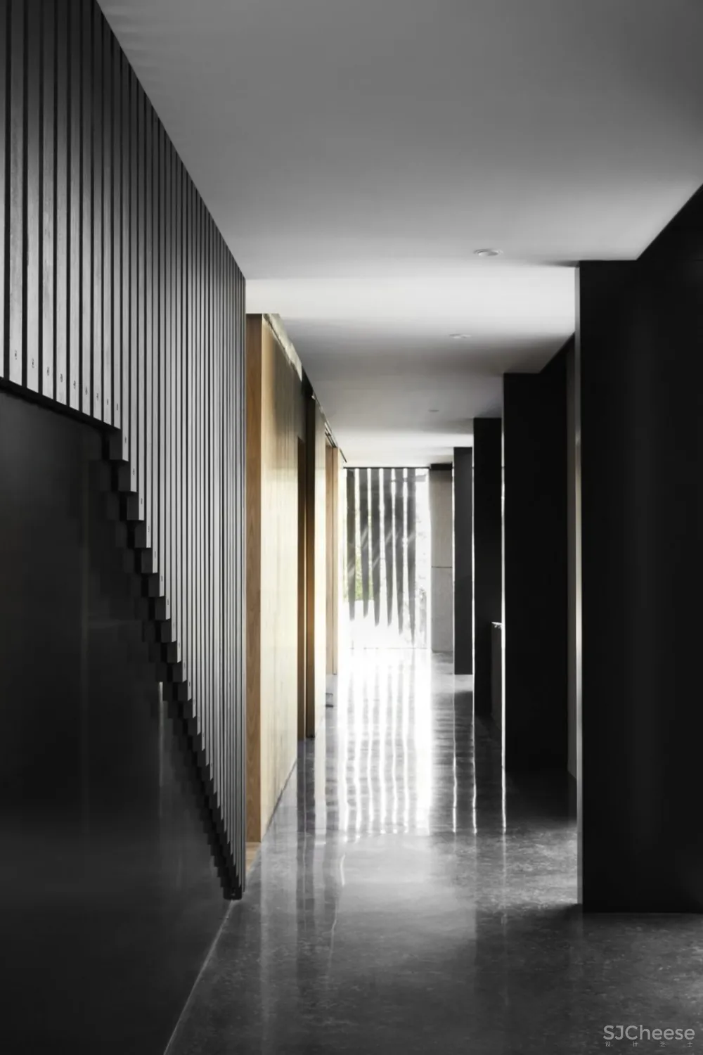 Splinter Society 基石住宅,原始质感中的精致生活