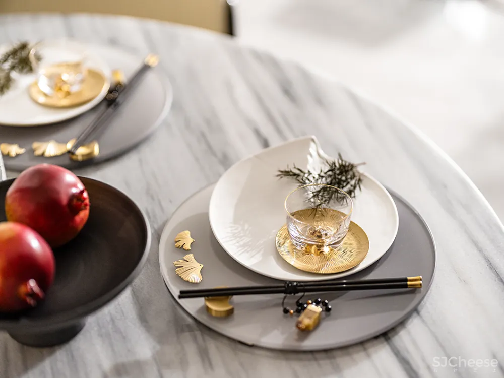 岳蒙:一场穿越故事的讲述!