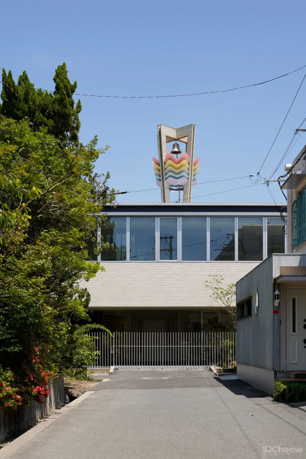 日本设计的幼儿园食堂,还能开生日趴,有员工休息区,空间利用到了极致