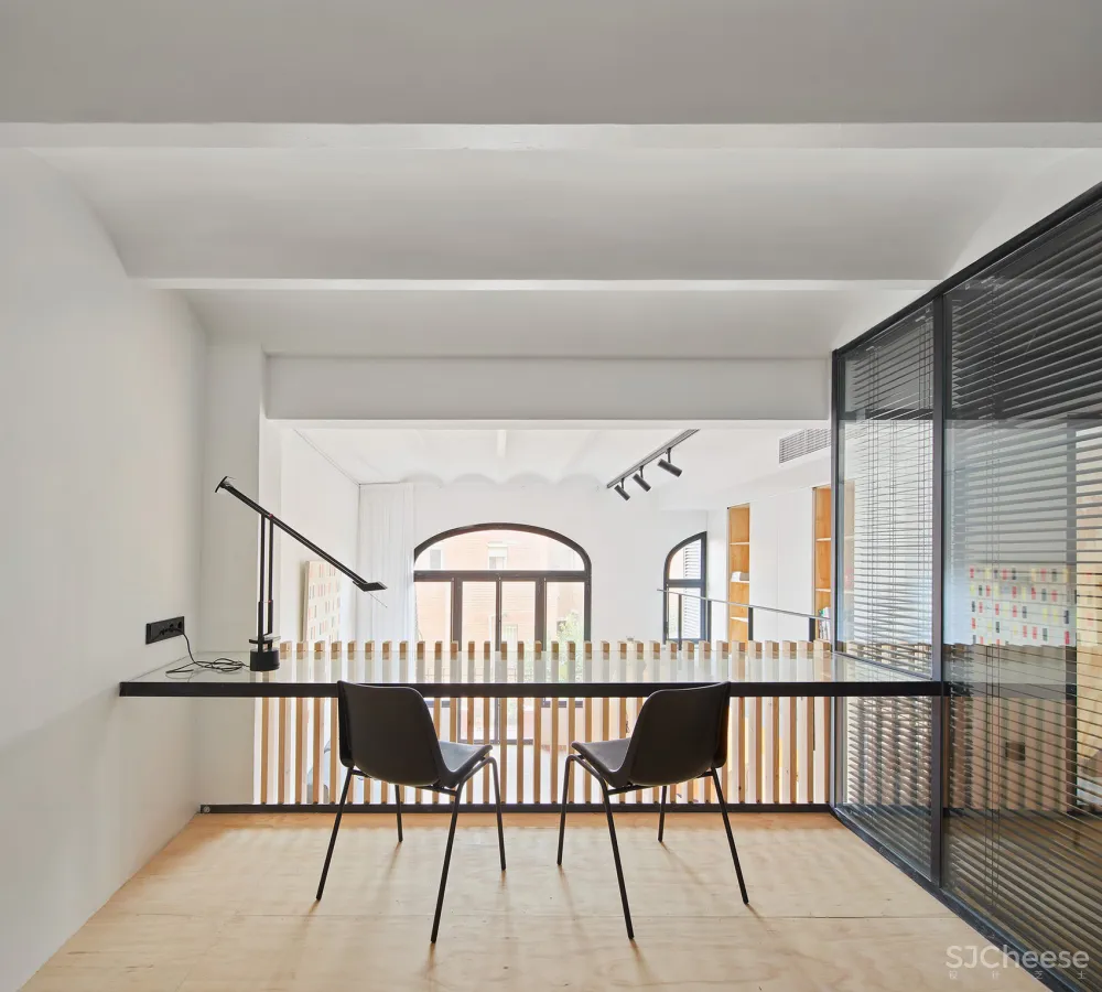 101㎡ 老宅爆改, 加了跃层让空间大一倍