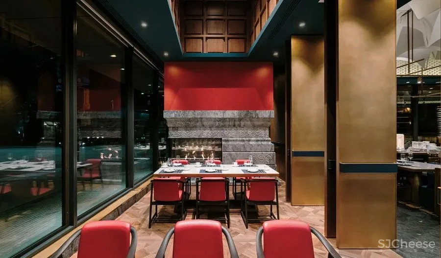 古鲁奇新作 全球首家5D餐厅,全聚德温哥华店