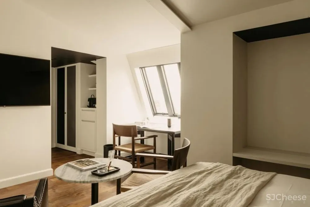 比利时修道院改造的August酒店-古典主义与现代元素的碰撞!