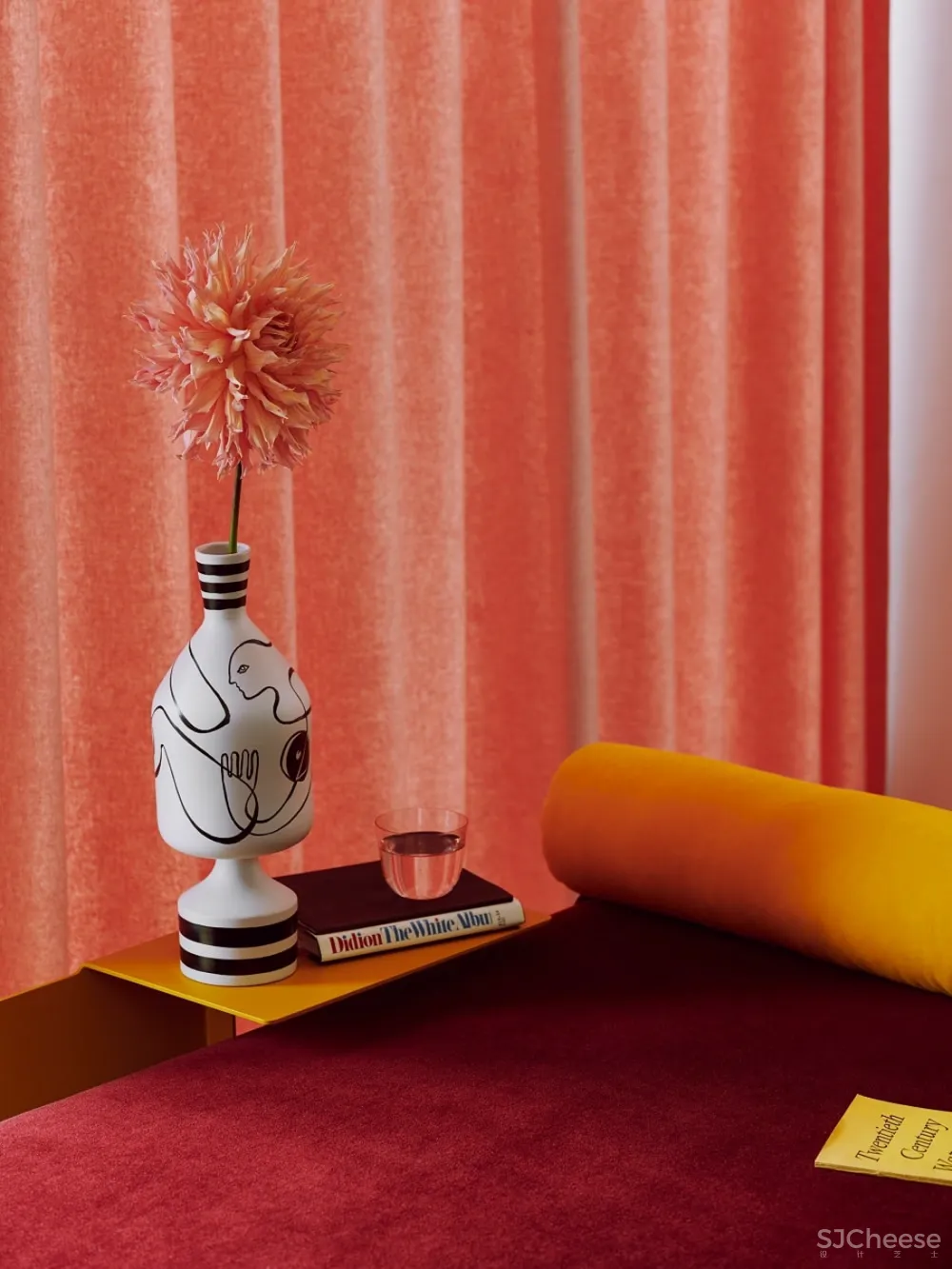 伦敦那个煤气包爆改的公寓,顶层复式样板房公开了,一套卖7000万