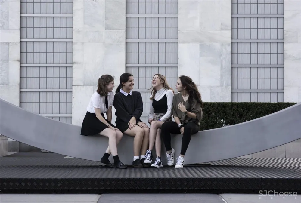 “冰川来客”的福音！五边形倾斜小木屋抵御极端气候，成为徒步旅行者的温暖避风港