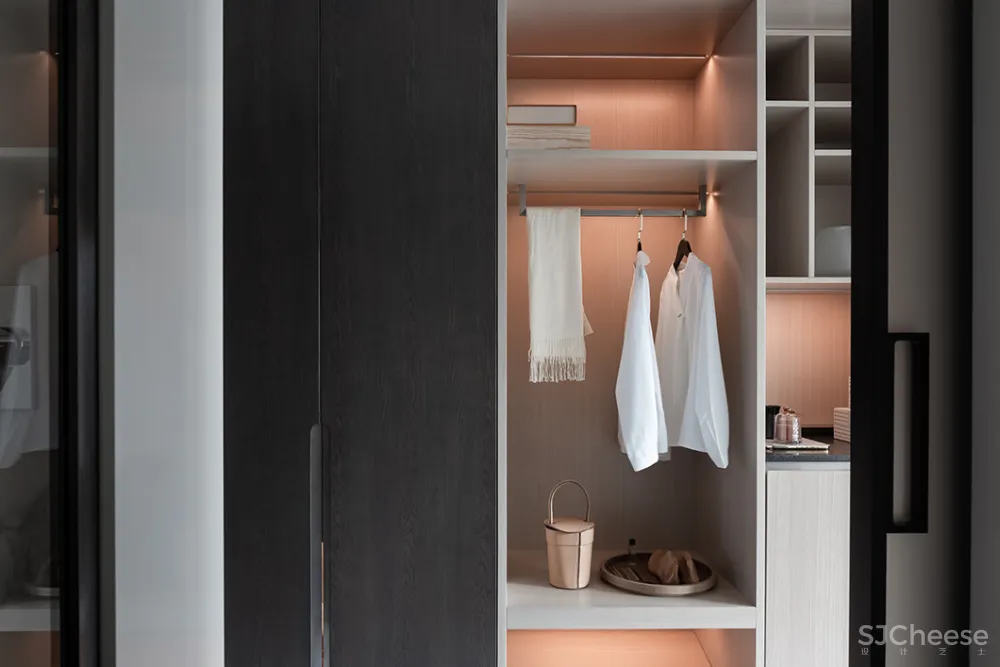 150㎡七口之家,这样的简约、刚刚好!