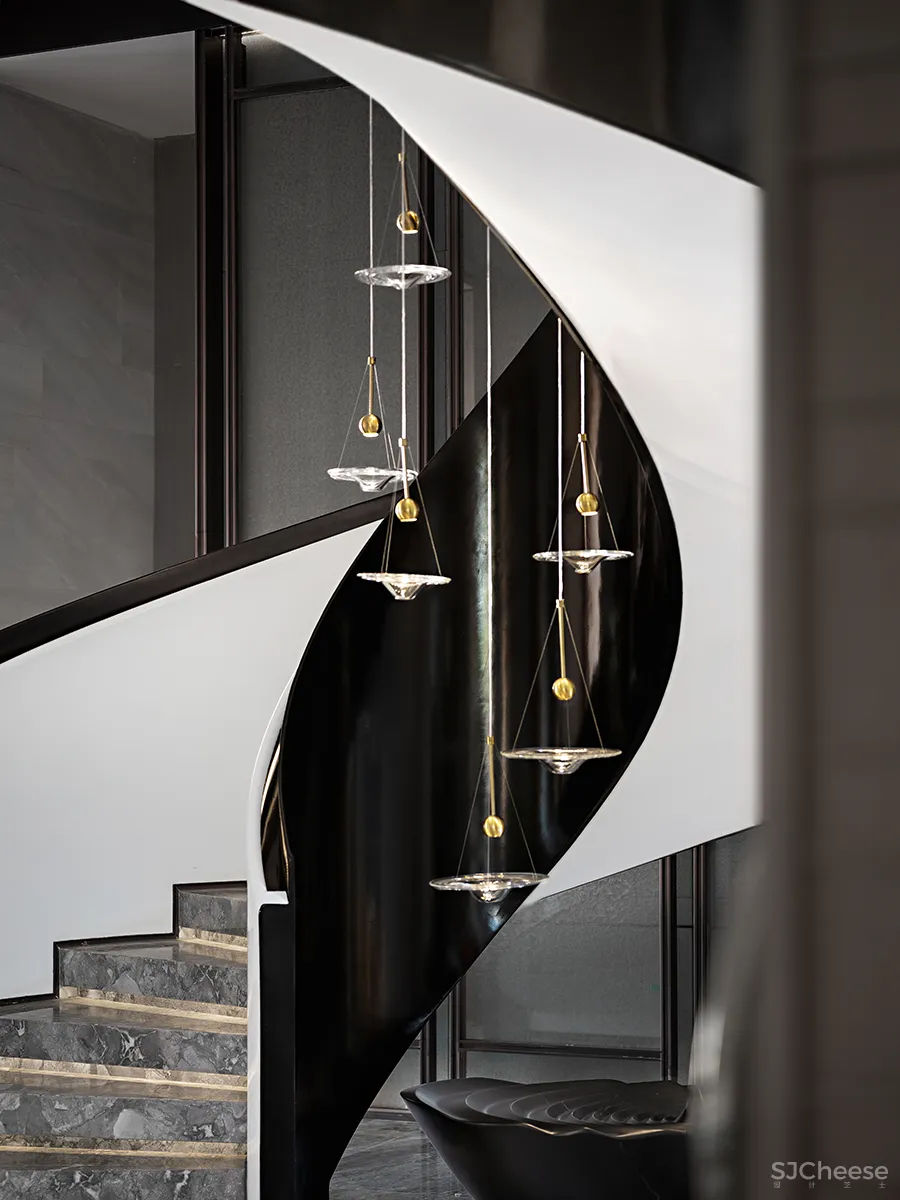 岳蒙:一场穿越故事的讲述!