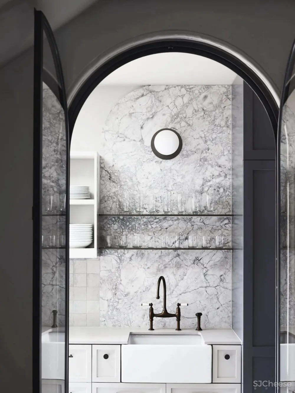 老房改造成现代住宅, 超多复古细节太美了!