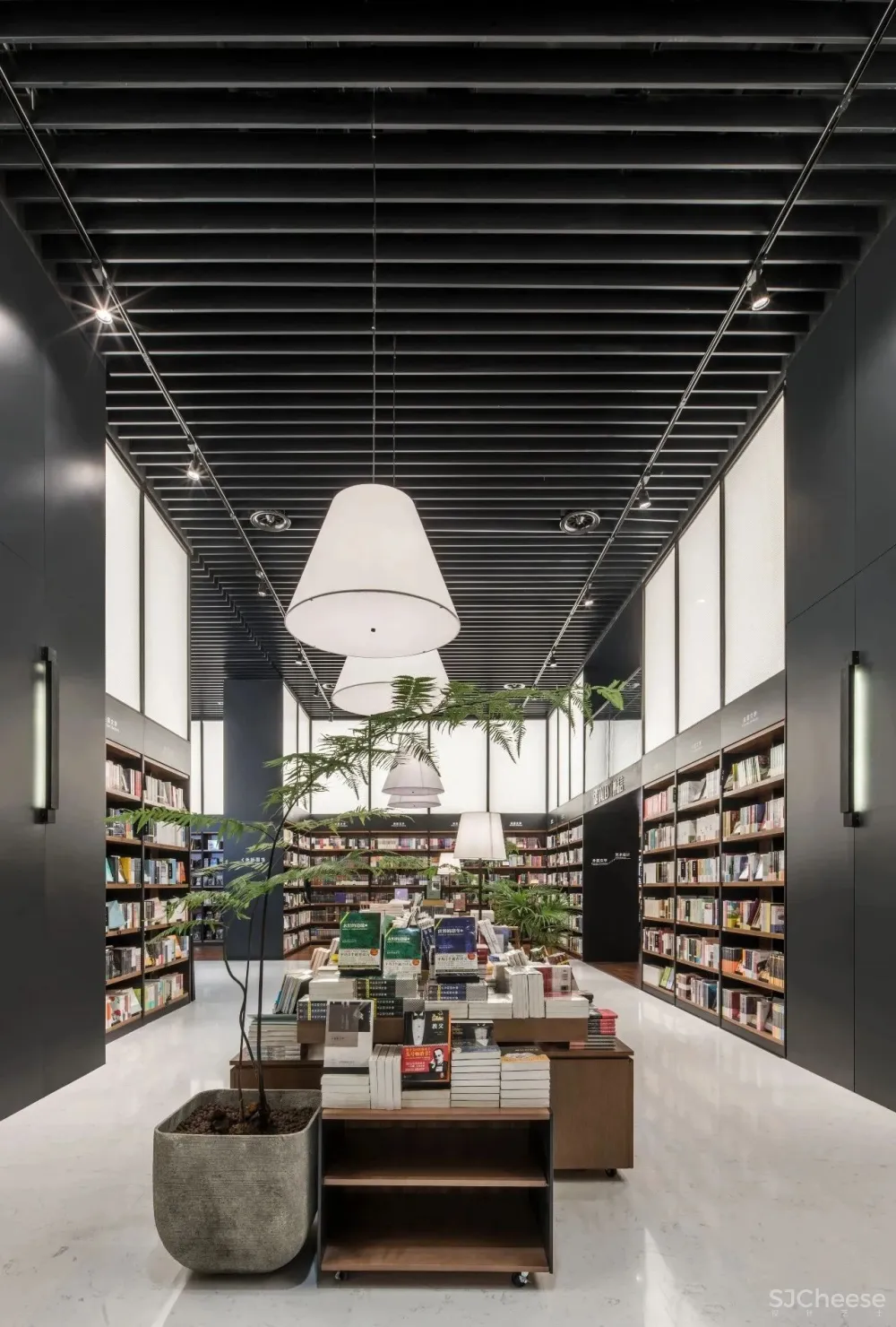 李玮珉新作 成都「九方書店」效果图和实景照片