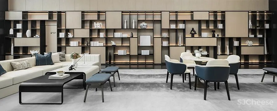 AGH：重叠、拆分、解构，演绎工业文明的重生