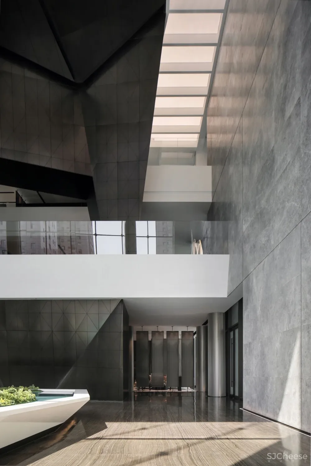 低调、克制,演绎超凡脱俗的高雅格调!