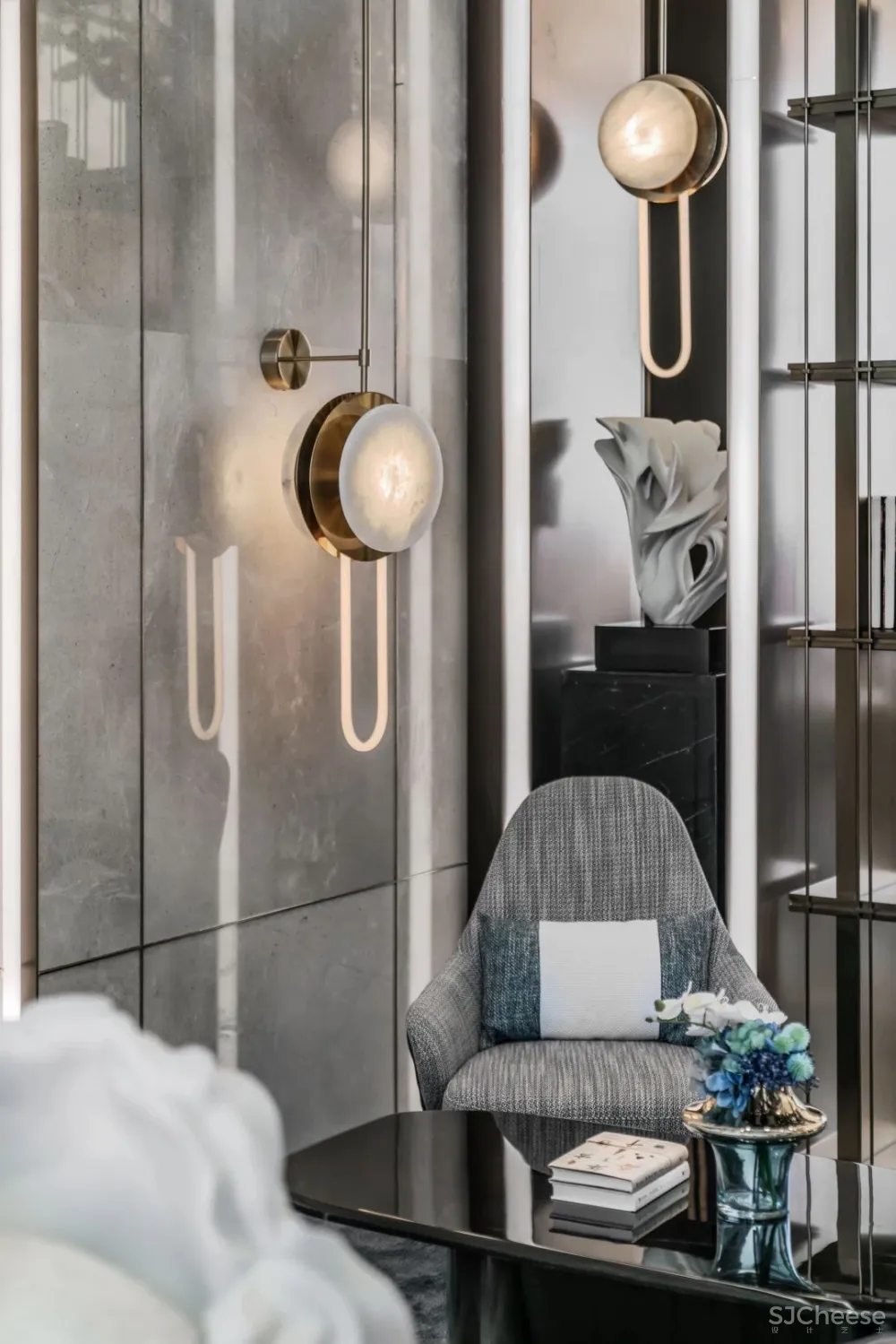 “半城山色半城湖” ,抒写一方精神文明