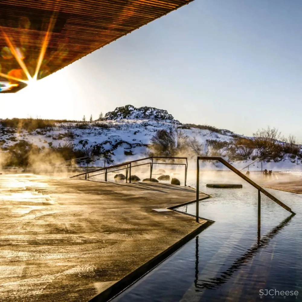 800年火山口的心灵治愈系酒店,全世界都来泡绝美蓝色温泉!