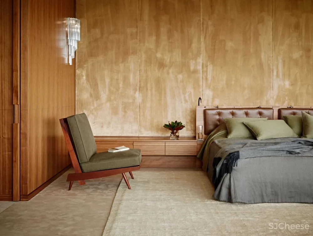 他曾与Kerry Hill 一起设计安缦伊沐,自然朴质的极致呈现