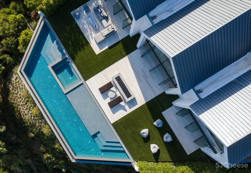 卖 2.4 亿的“农舍”，这是我见过最简洁的豪宅