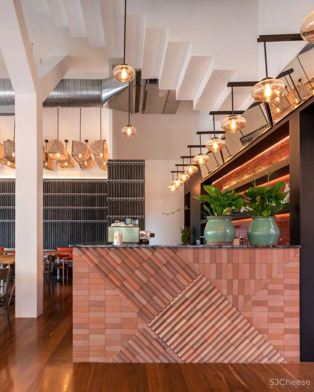 Onion-用红砖在泰国湄南河边营造的2家度假酒店!